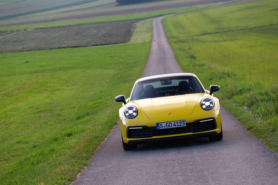  Porsche 911 Carrera (992) 2019 года  (WW) (фото 28 из 148)